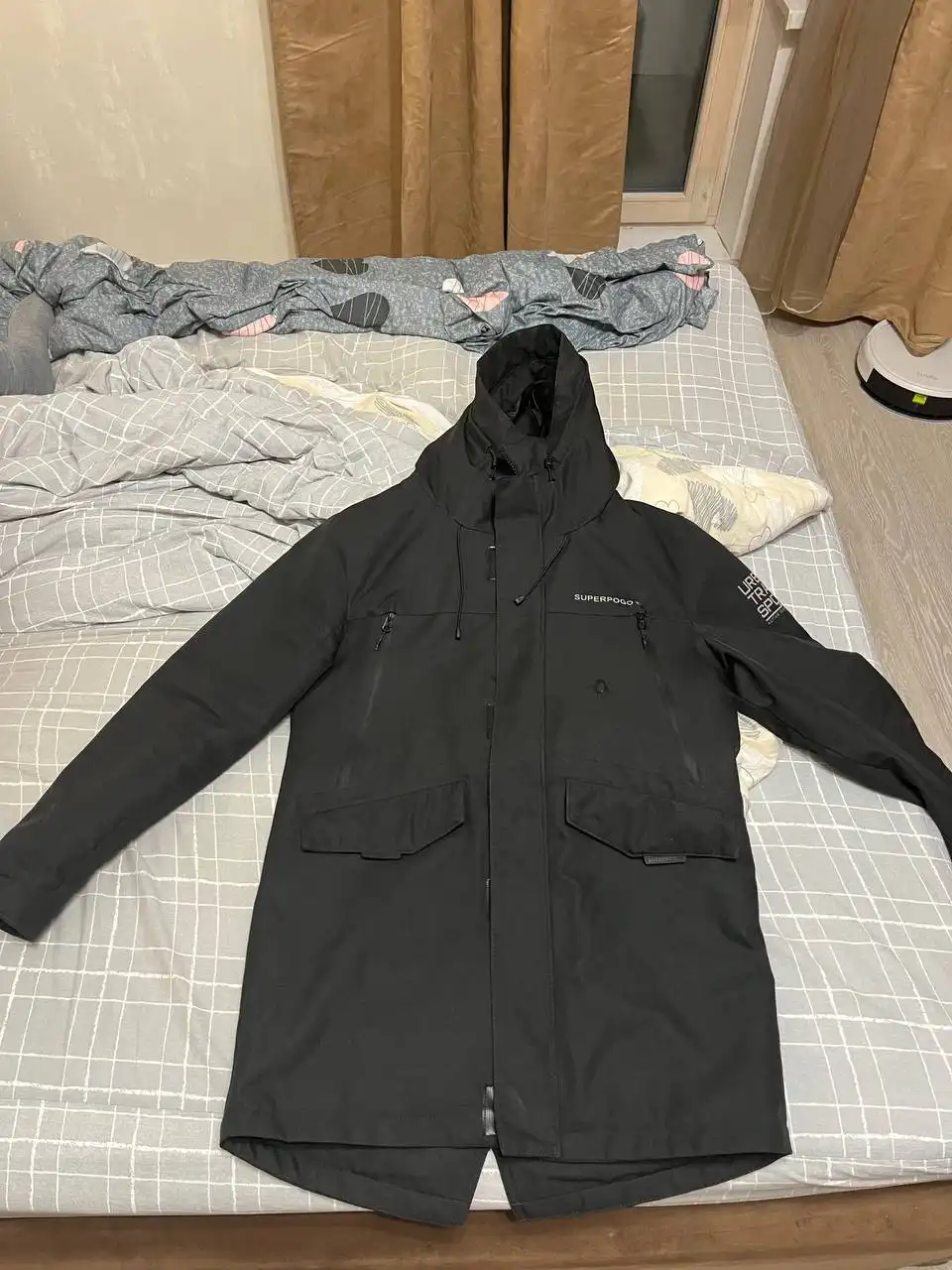 Мужская демисезонная куртка размера L - Верхняя одежда (Одежда) в Бутово