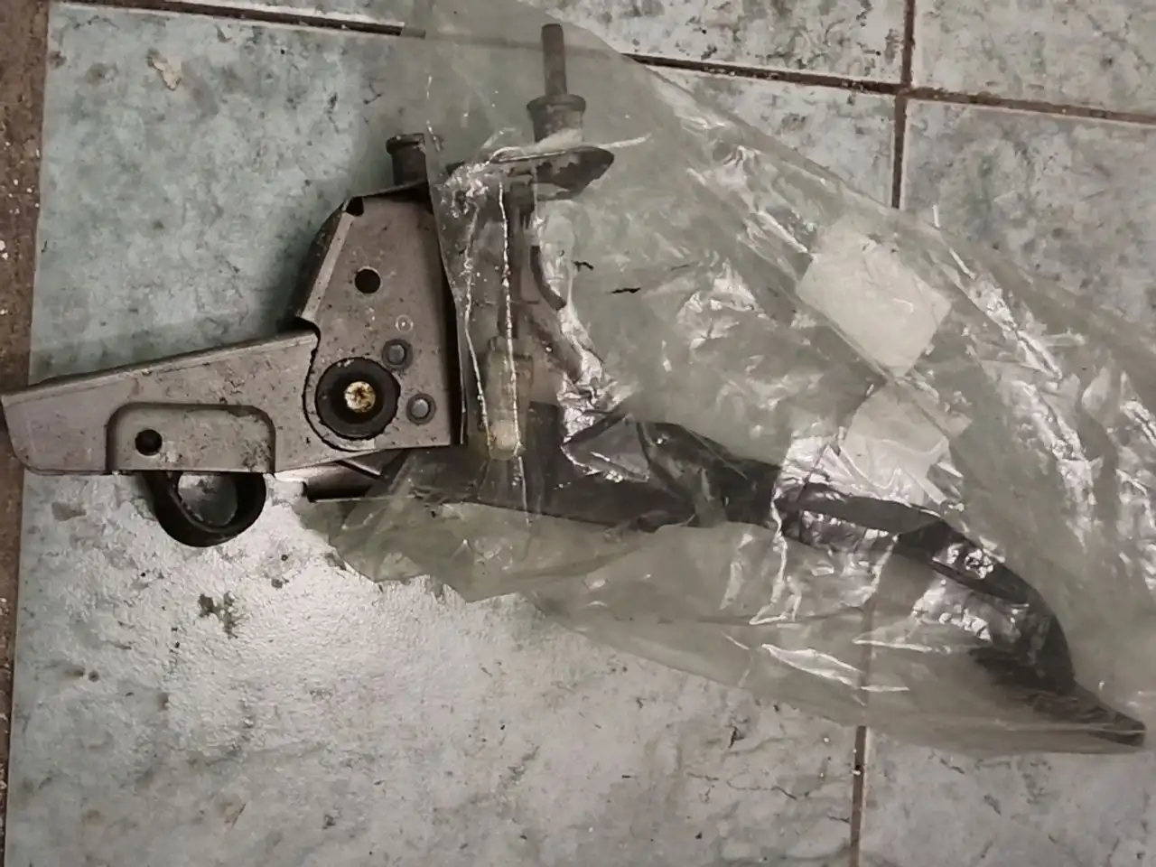 Педаль сцепления Mazda 6 - Автозапчасти для Mazda (Запчасти) в Неизвестно