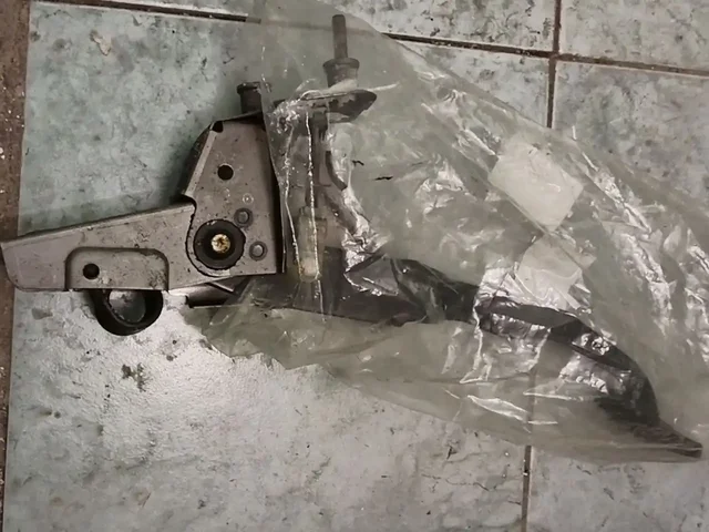 Педаль сцепления Mazda 6 - Запчасти в Неизвестно