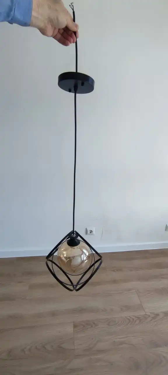 Потолочная лампа Е27 новая - Освещение (Для дома и дачи) в Бутово