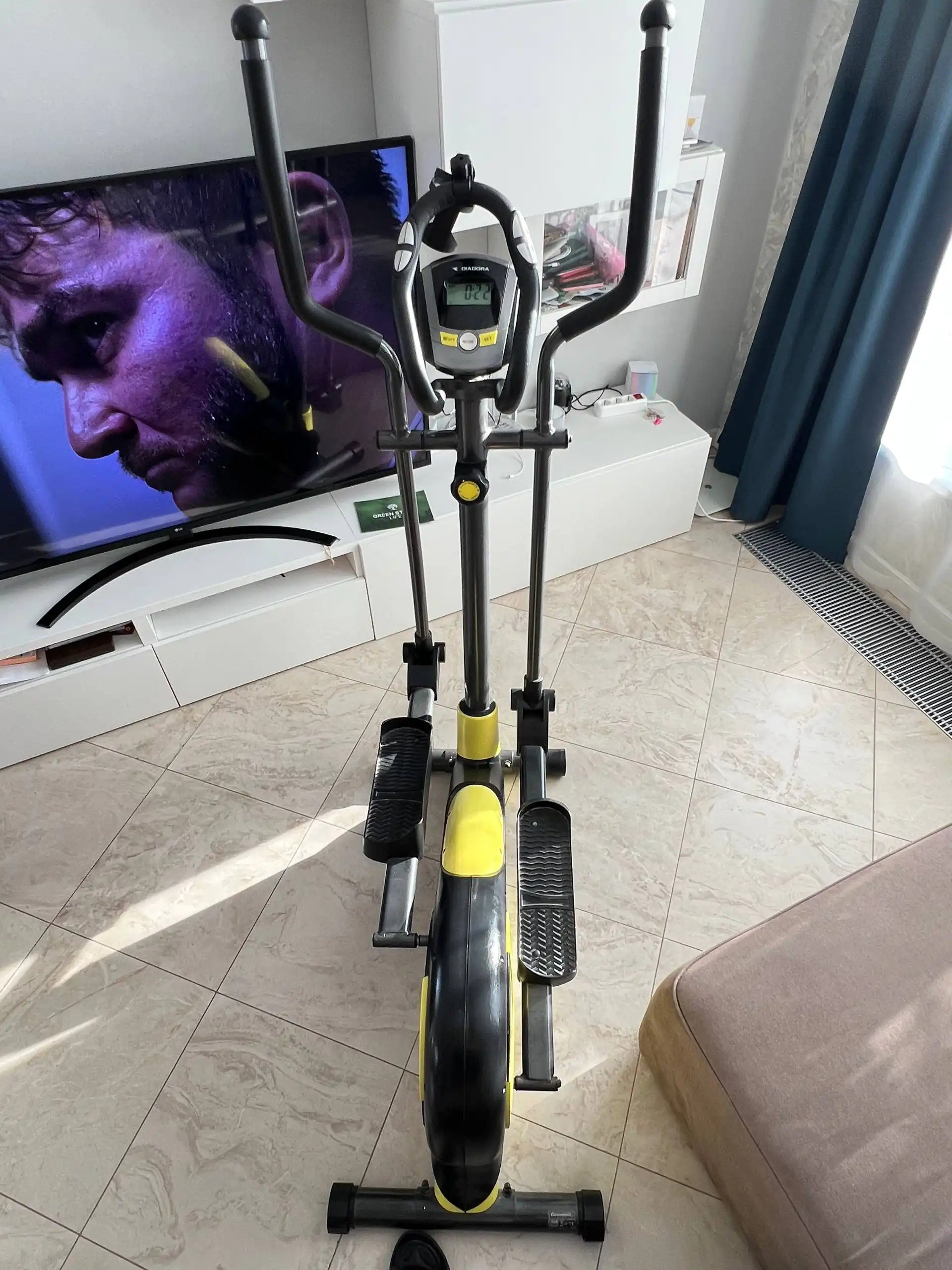 Продам элипсойд DIADORA б/у - Спортивное оборудование (Хобби и отдых) в Подольск