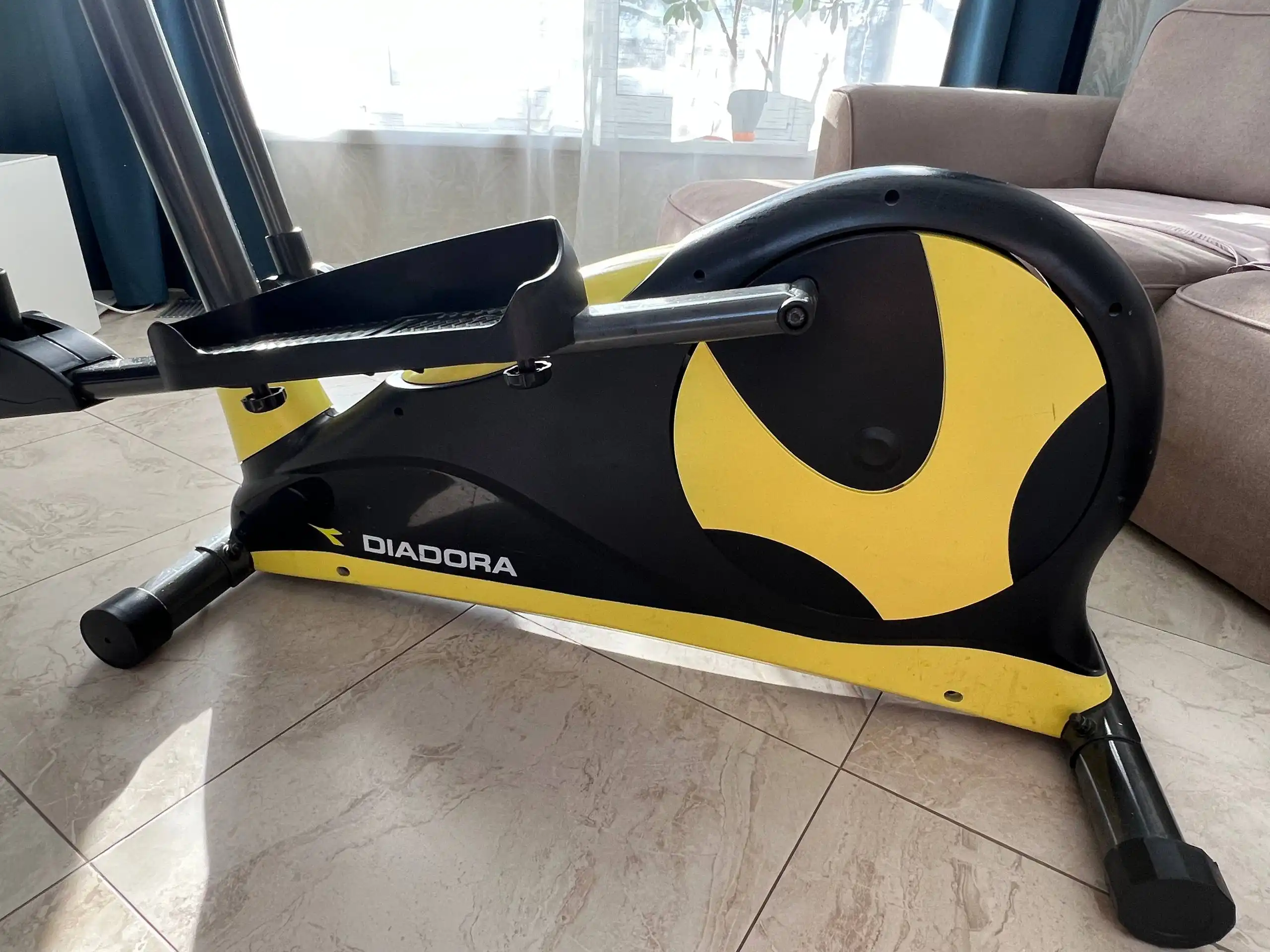 Продам элипсойд DIADORA б/у - Спортивное оборудование (Хобби и отдых) в Подольск