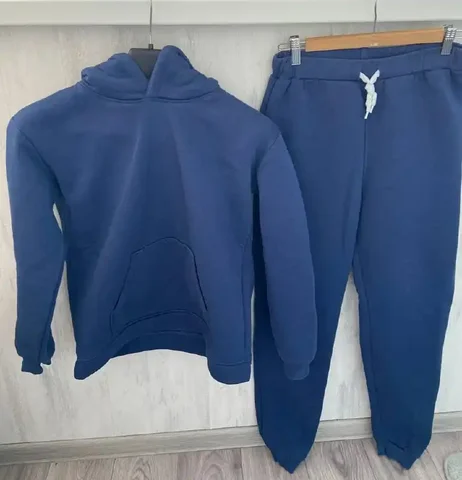 Утепленный спортивный костюм на мальчика - Одежда в Бутово