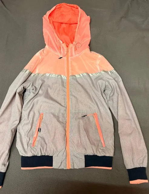 Продажа ветровки и куртки размер 46 - Верхняя одежда в Подольск