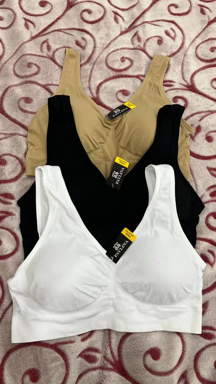 Новые трикотажные топы бра трех цветов с чашечками - Женское белье (Одежда) в Бутово