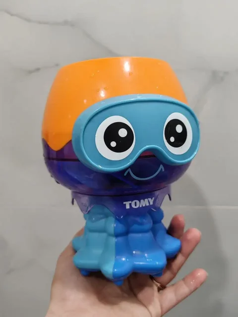 Медуза-фонтан Tomy - Хобби и отдых в Подольск