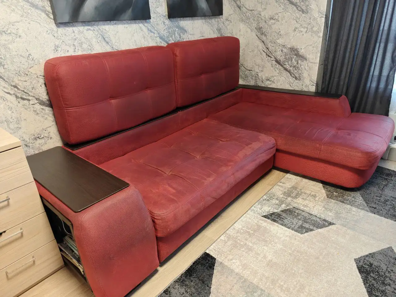 Продается угловой диван красного цвета - Для дома и дачи в Неизвестно