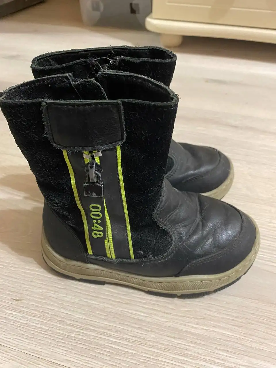 Куплю/Продам/Отдам/Услуги в Бутово и окрестностях - Обувь (Одежда) в Бутово