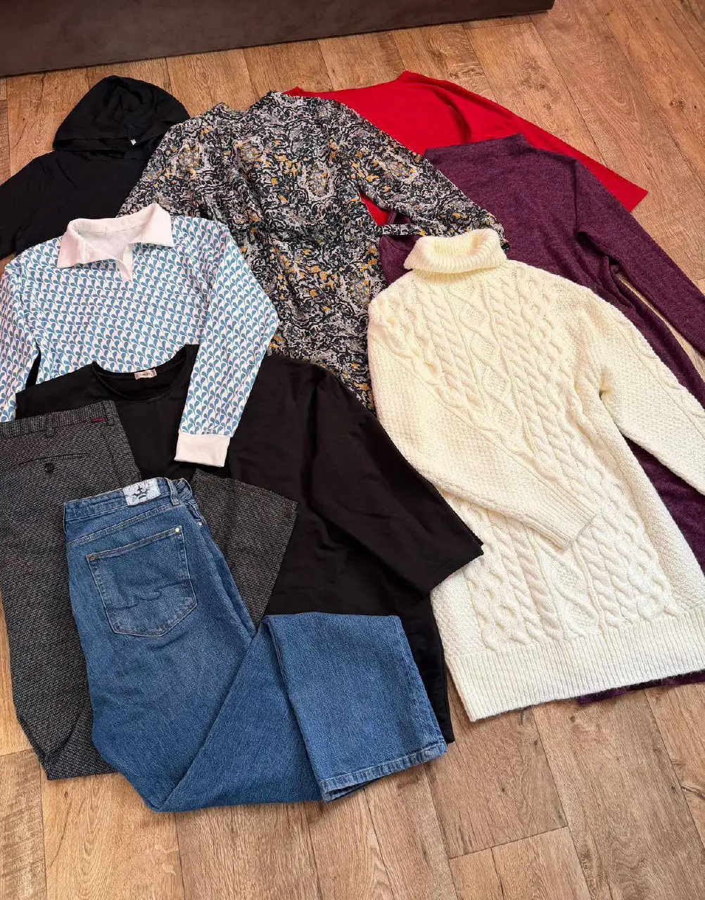 Продажа пакета женской одежды размер 50-52 - Женская одежда (Одежда) в Москва