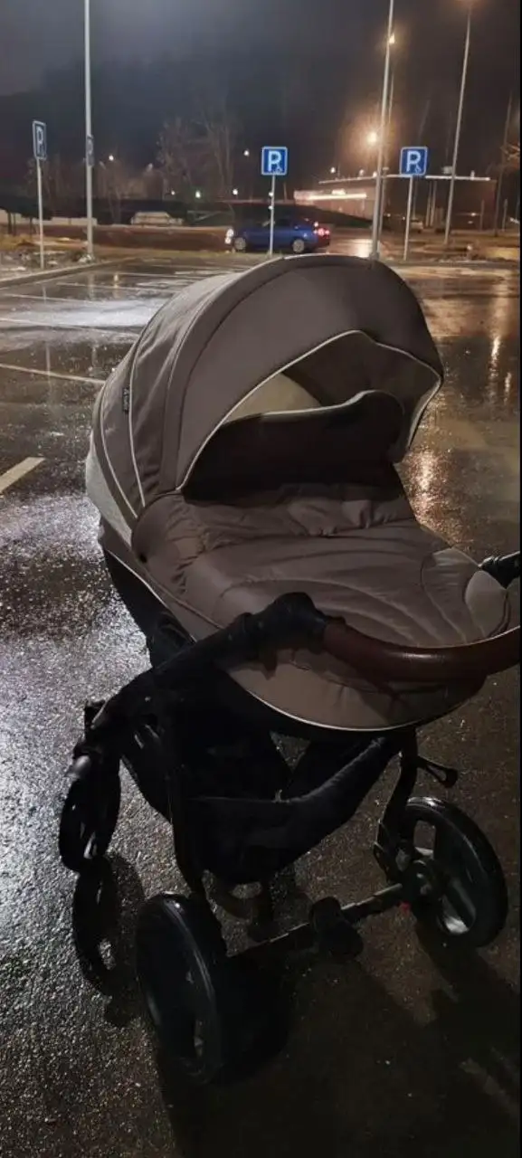 Продам коляску Tutis 2 в 1 б/у и рюкзак-кенгуру новый - Коляски и переноски (Товары для детей) в Бутово