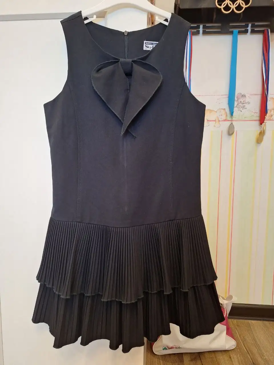 Школьные сарафаны размеры 134 и 140 - Детская одежда (Одежда) в Сосенский