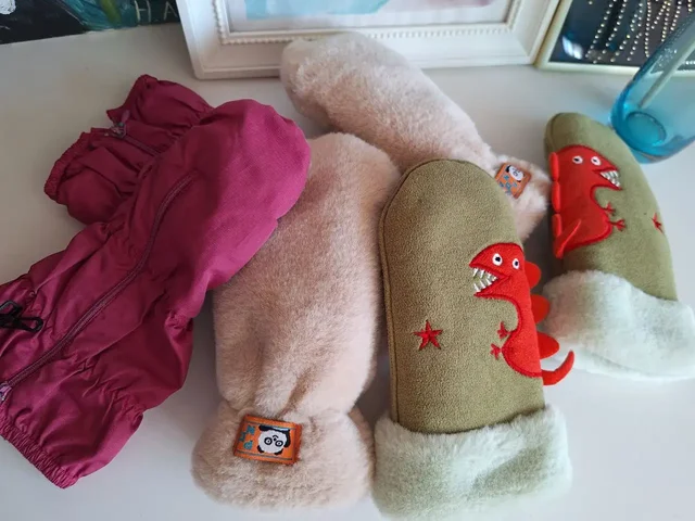 Продажа варежек для детей 4-5 лет - частное объявление в Сосенский