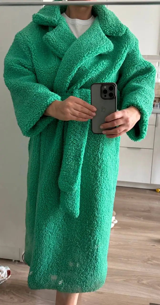 Продается шубка - Верхняя одежда (Одежда) в Бутово