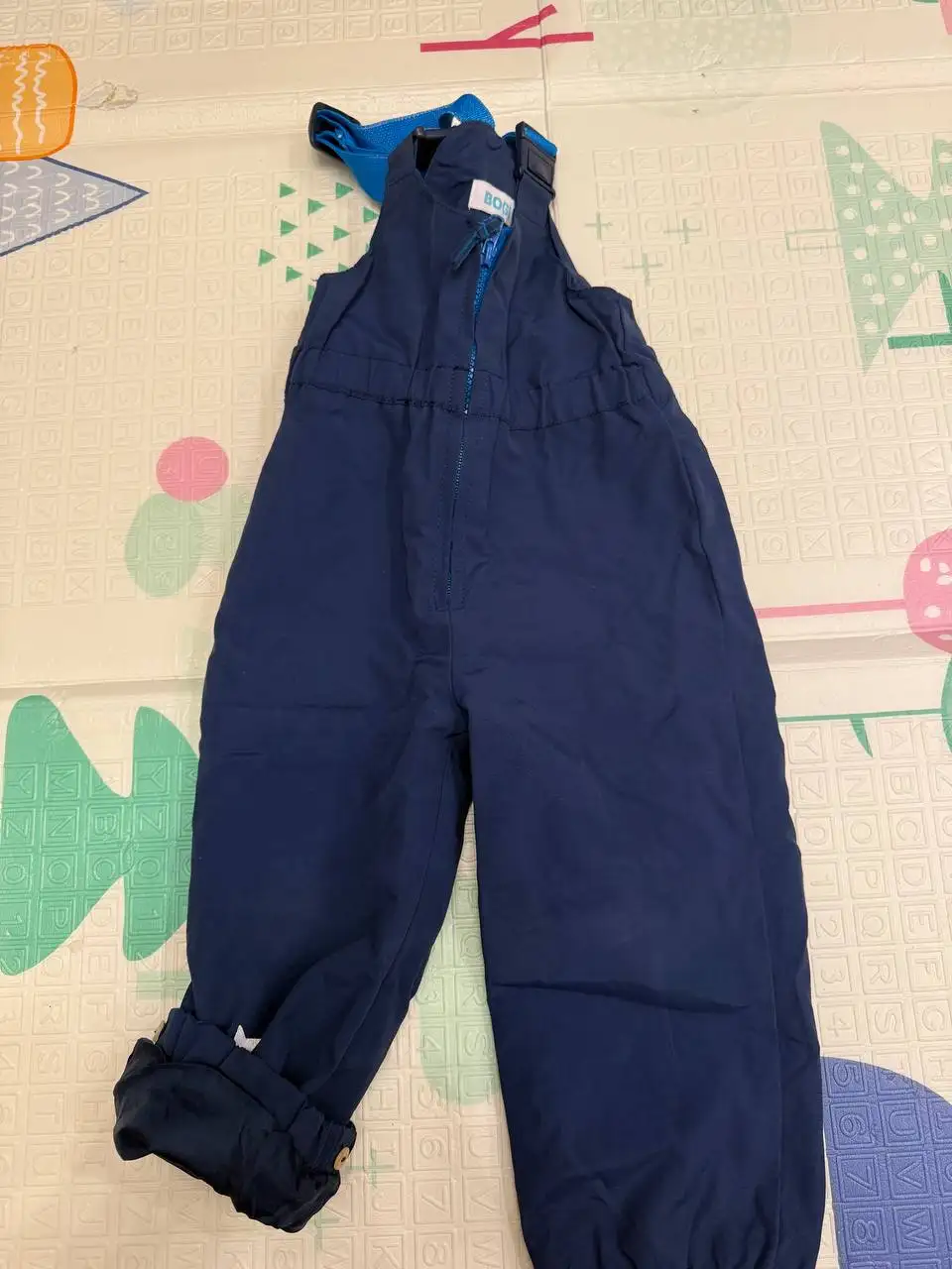 Утепленные джинсы и балоневые штаны - Джинсы и штаны (Одежда) в Бутово