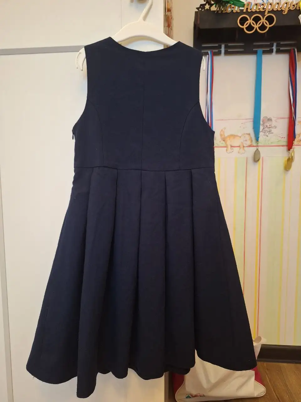Школьные сарафаны размер 134-140 - Детская одежда (Одежда) в Сосенский