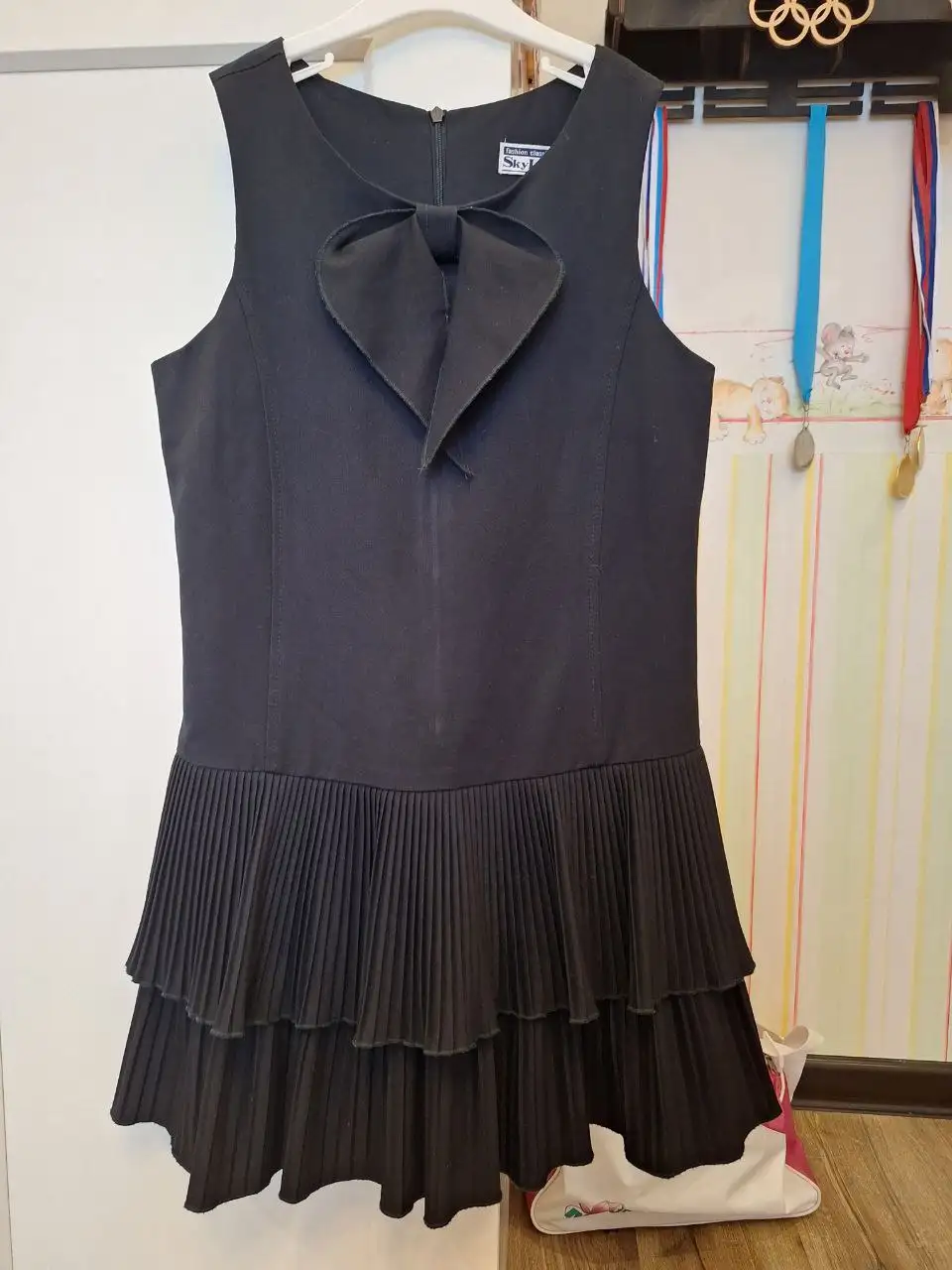 Школьные сарафаны размер 134-140 - Детская одежда (Одежда) в Сосенский