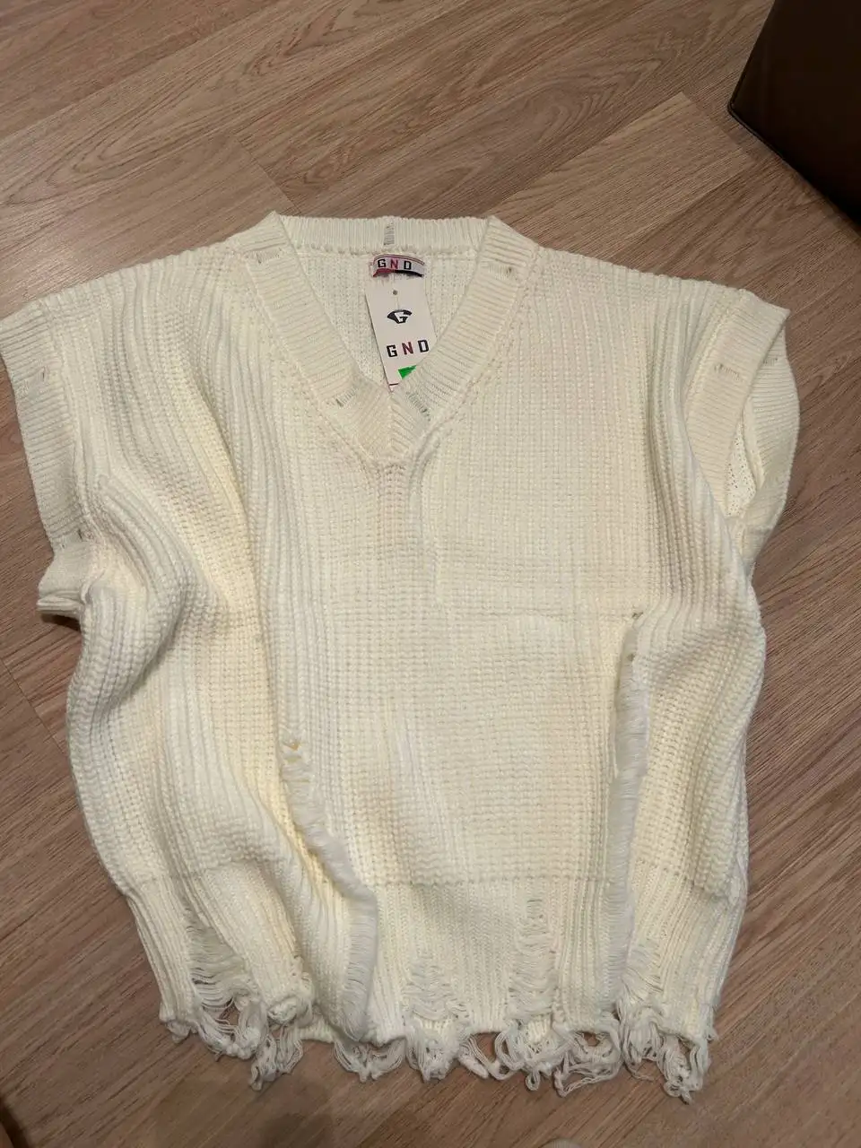 Белый жилет новый в отличном состоянии - Верхняя одежда (Одежда) в Бутово