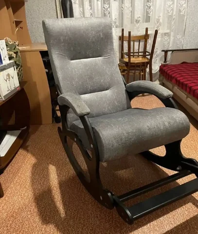 Продам кресло-качалку в хорошем состоянии - Мебель в Бутово