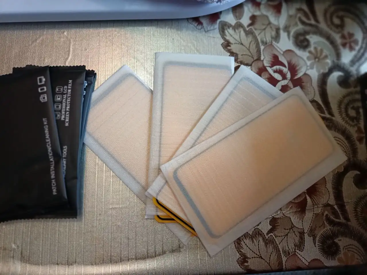 Отдам учебники и аксессуары - Барахолка в Неизвестно