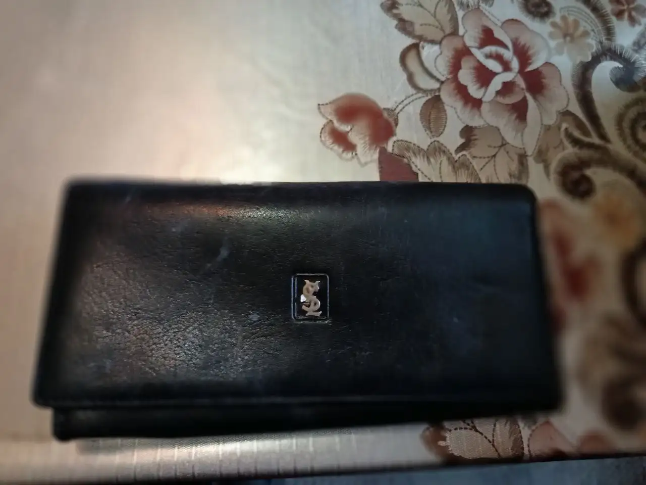 Отдам учебники и аксессуары - Барахолка в Неизвестно