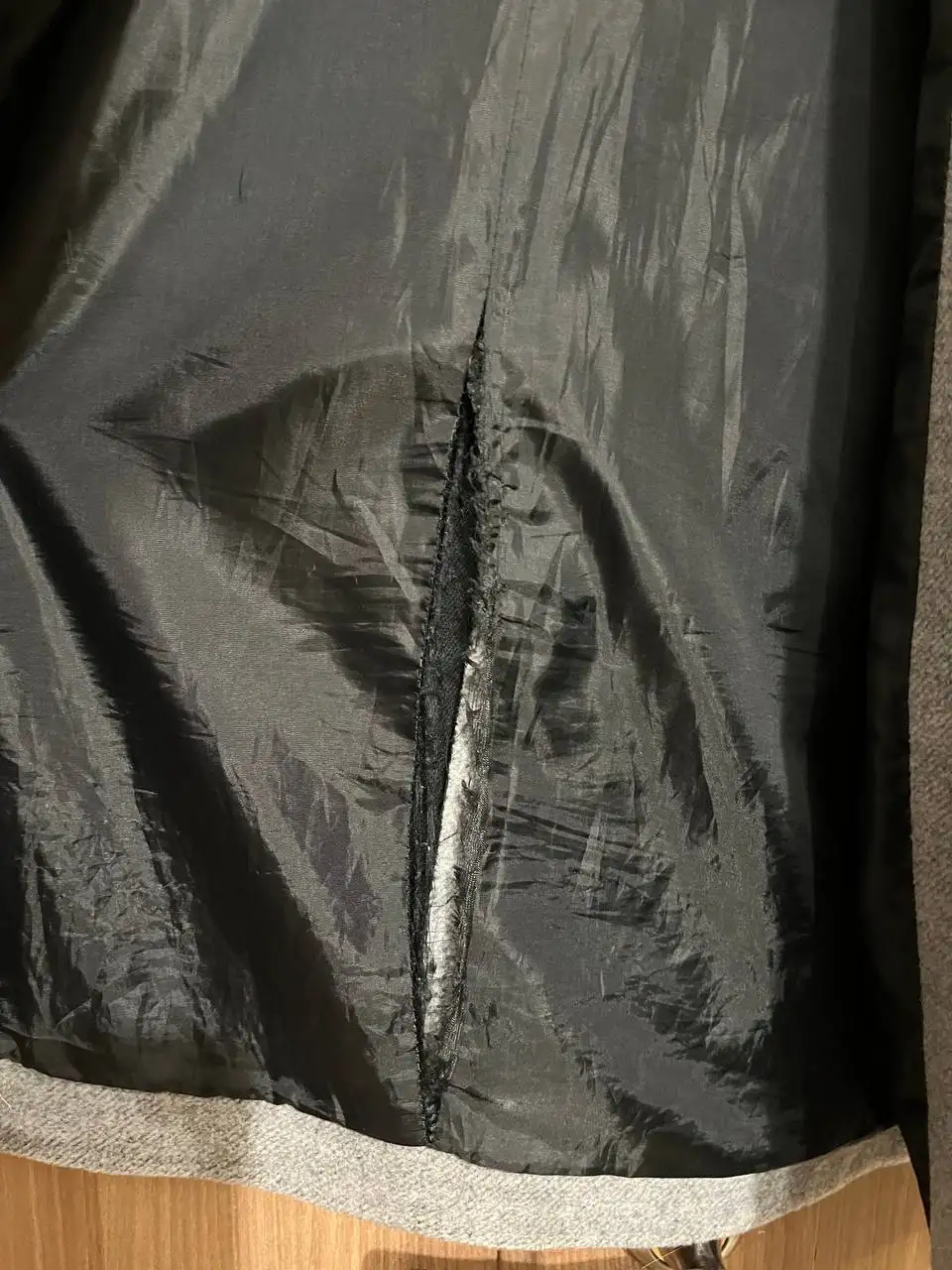 Продам женское пальто серое размер 40-42 - Верхняя одежда (Одежда) в Московский