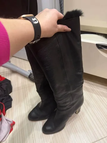 Женские сапоги 37.5 натуральная кожа - Одежда в Коммунарка