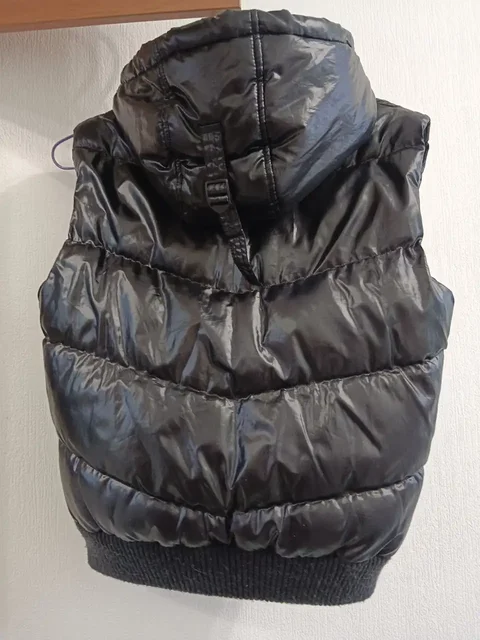 Подростково-женская жилетка размер xs-s - Маникюрные инструменты в Троицк