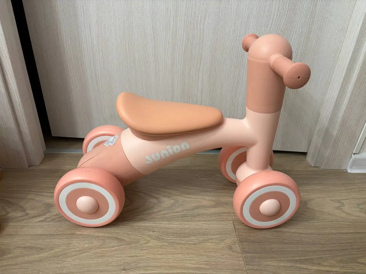 Беговел Junion в отличном состоянии - Беговелы (Товары для детей) в Бутово