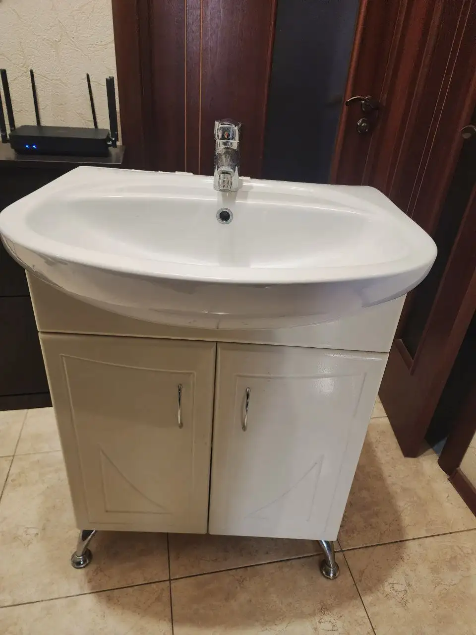 Продам тумба+раковина+смеситель кайзер - Сантехника (Для дома и дачи) в Остафьево
