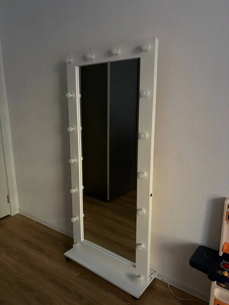 Продам - Барахолка в Неизвестно