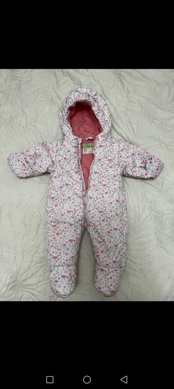 Демисезонный комбинезон 62рр с ярким принтом - Детская одежда (Одежда) в Бутово