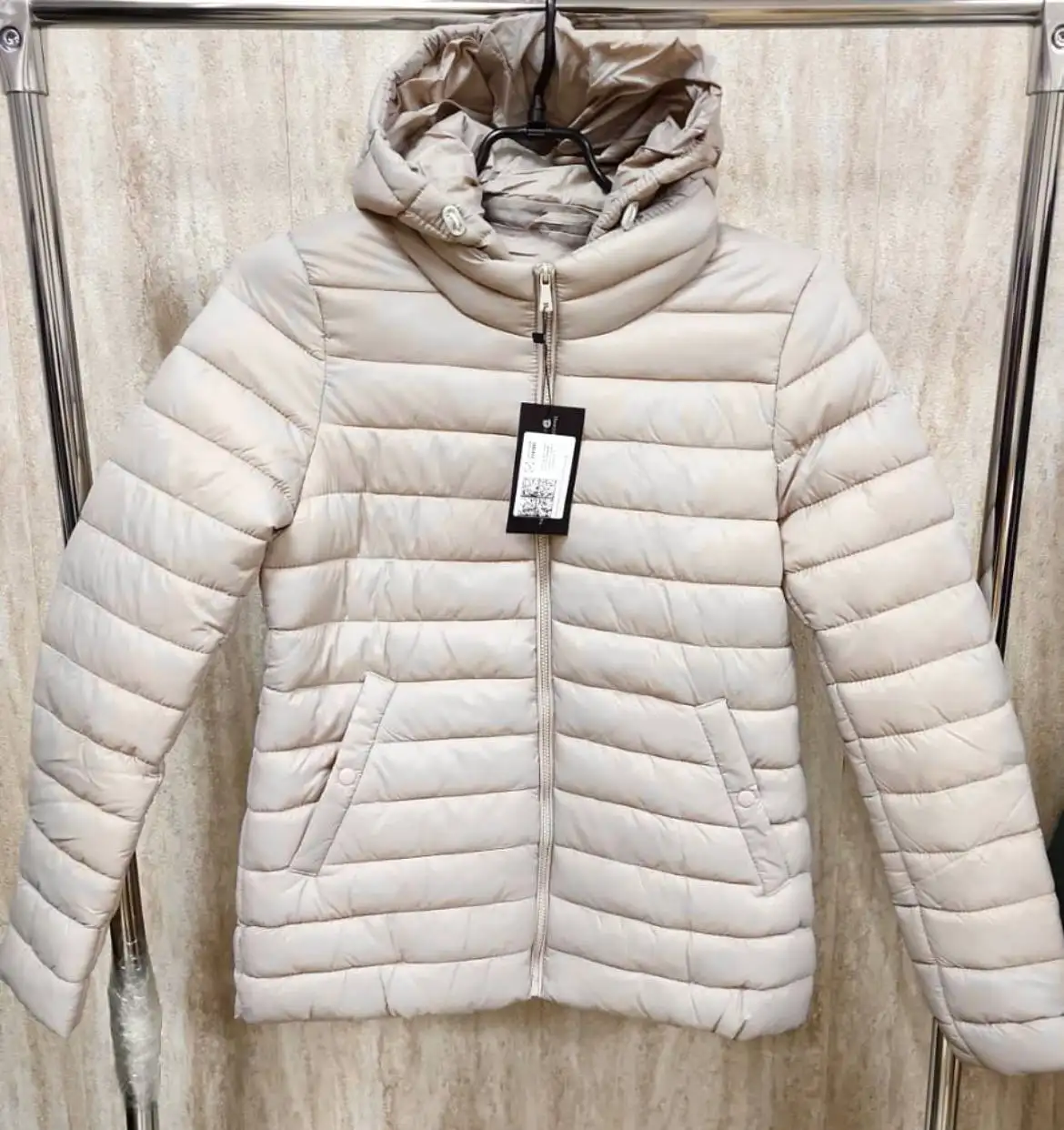 Женская куртка на весну/осень - Верхняя одежда (Одежда) в Подольск