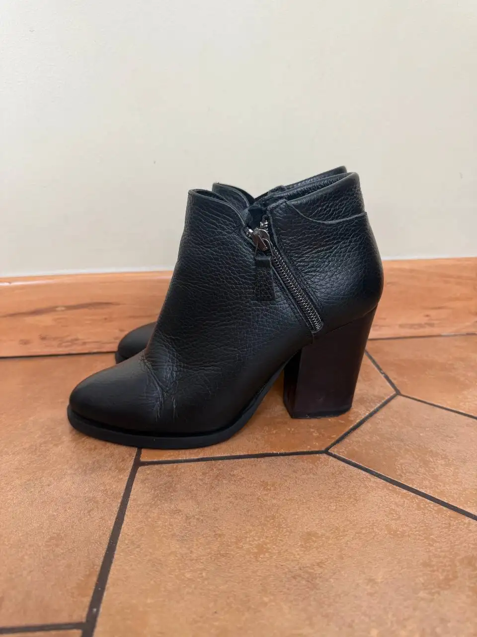 Продажа брендовой обуви из натуральной кожи - Обувь (Одежда) в Бутово