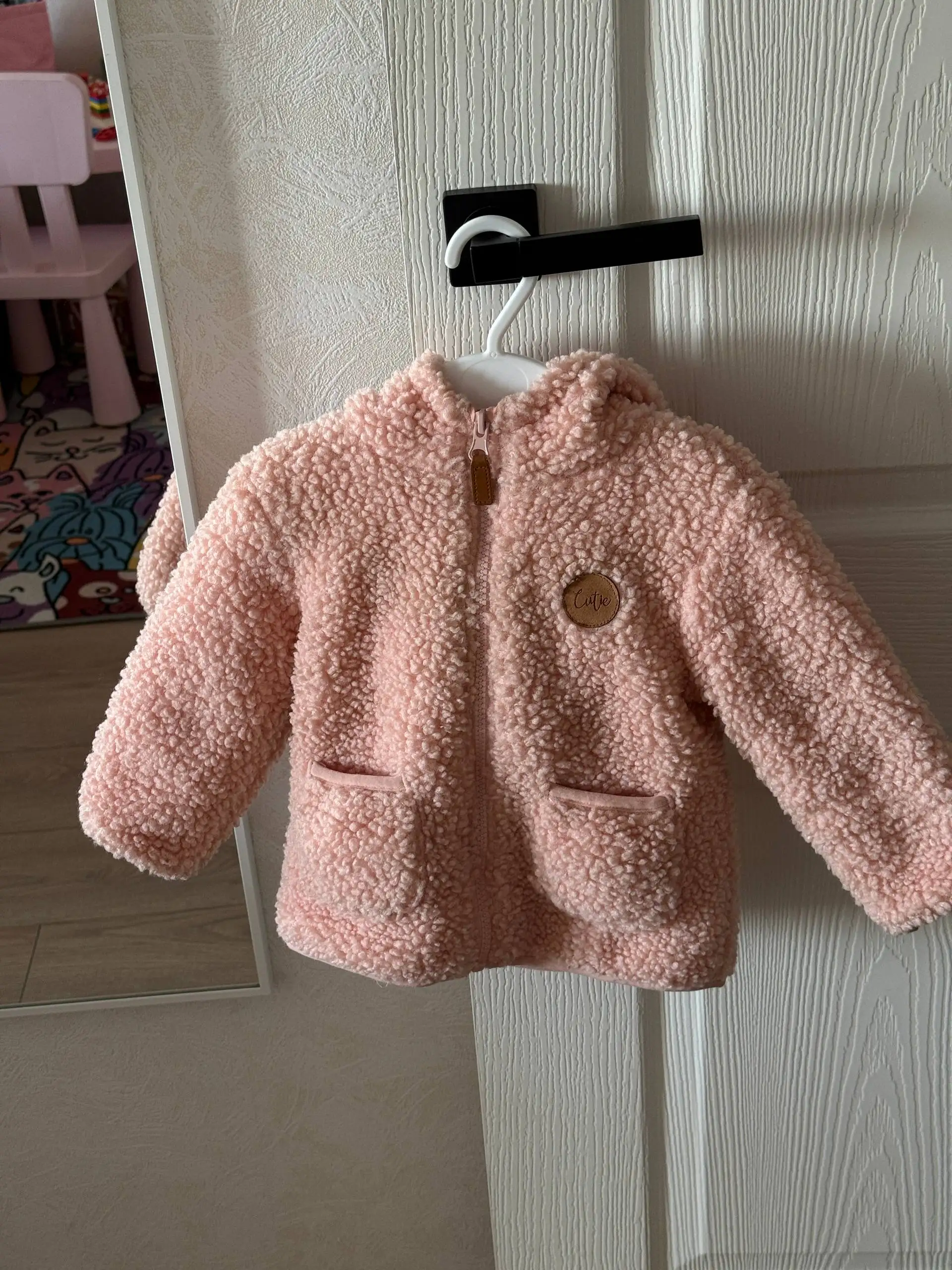 Продажа демисезонных курток и жилетки для девочки - Детская одежда (Товары для детей) в Бутово