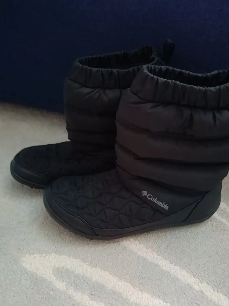 Новые дутики Columbia 38 размер черные - Обувь (Одежда) в Москва