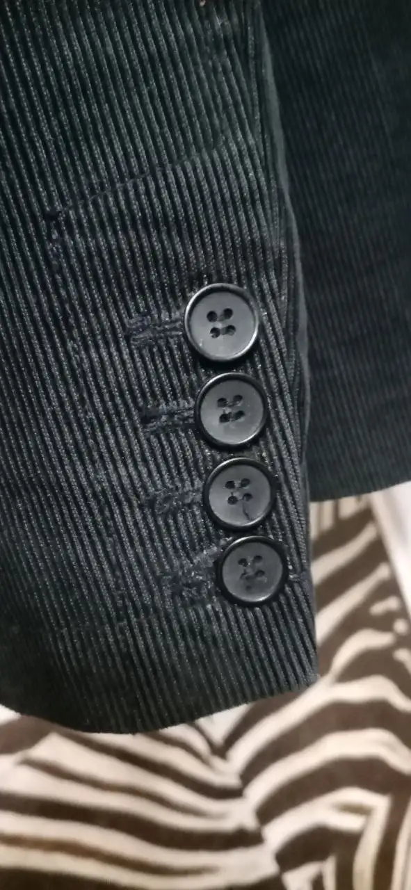 Вельветовый пиджак 48 размера - Пиджаки (Одежда) в Неизвестно