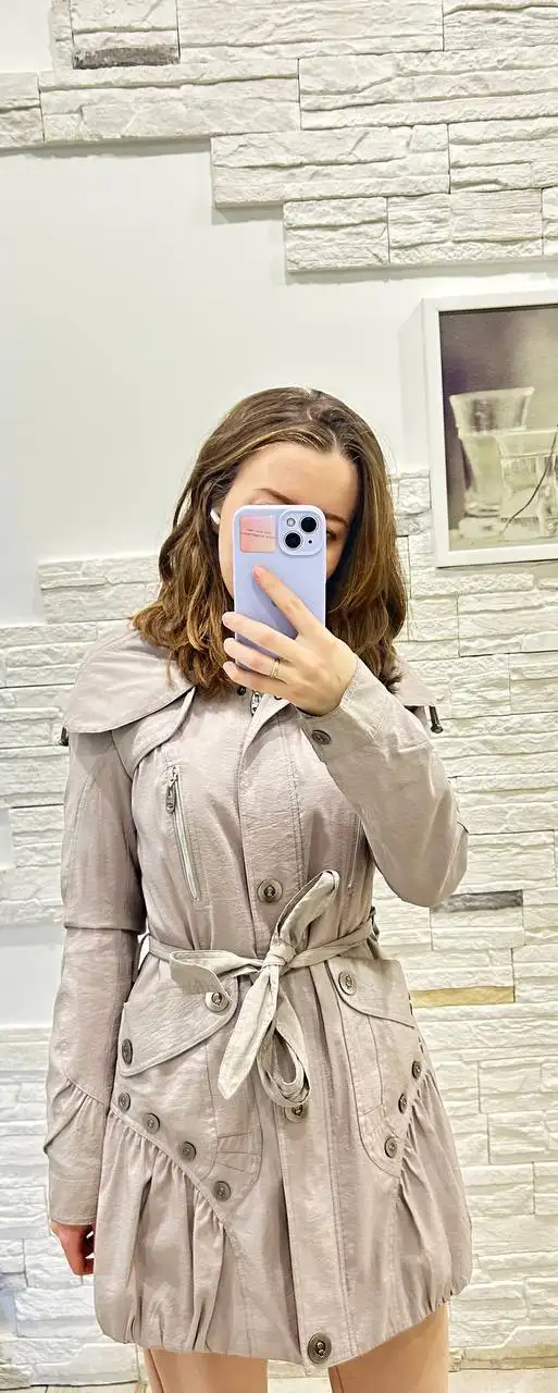 Женский весенний плащ - Одежда в Неизвестно