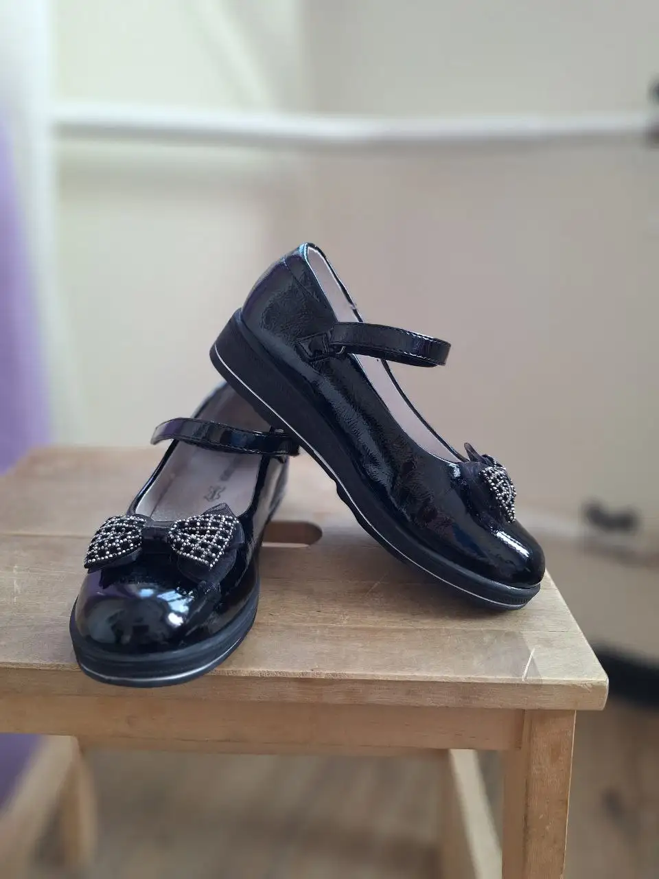 Туфли фирмы Т - taccardi лаковые из эко кожи размер 34 - Обувь (Одежда) в Неизвестно