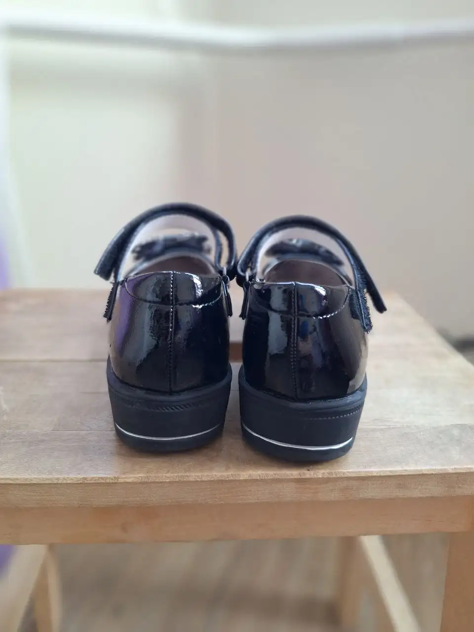 Туфли фирмы Т - taccardi лаковые из эко кожи размер 34 - Обувь (Одежда) в Неизвестно