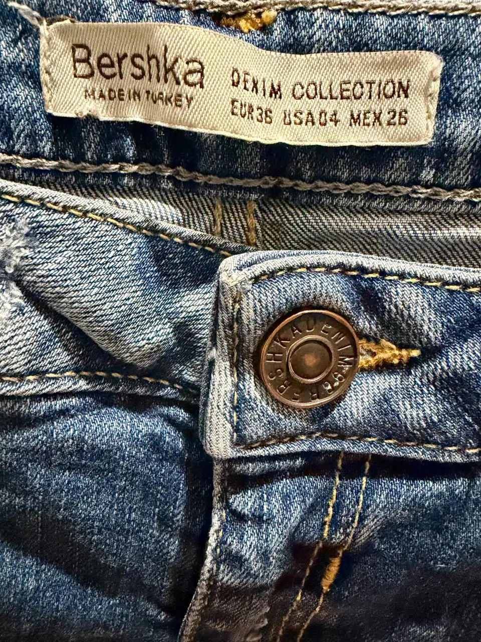 Джинсы Bershka в отличном состоянии - Джинсы (Одежда) в Подольск