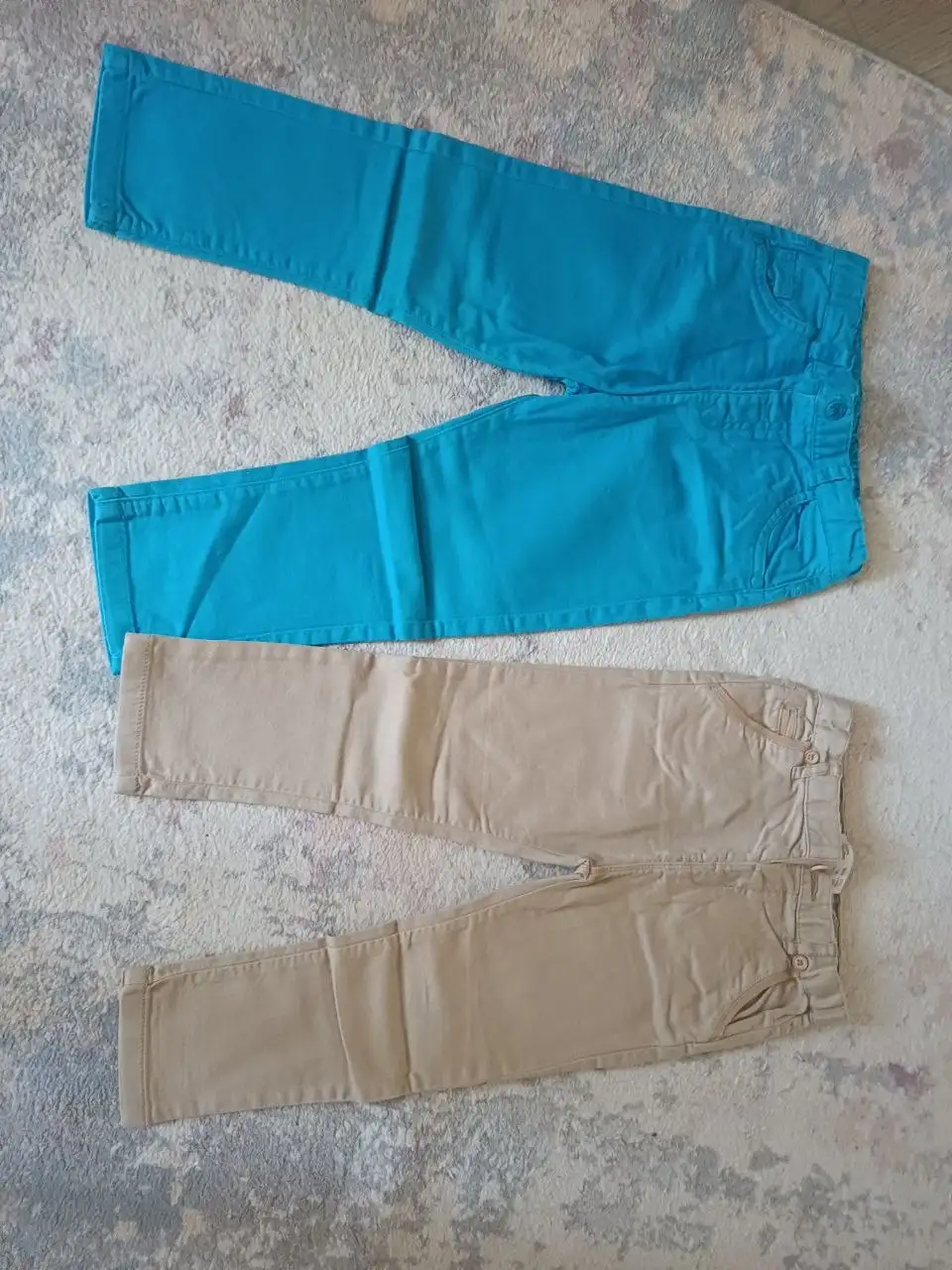 Джинсовый комбинезон и брюки для мальчика - Одежда (Товары для детей) в Московский