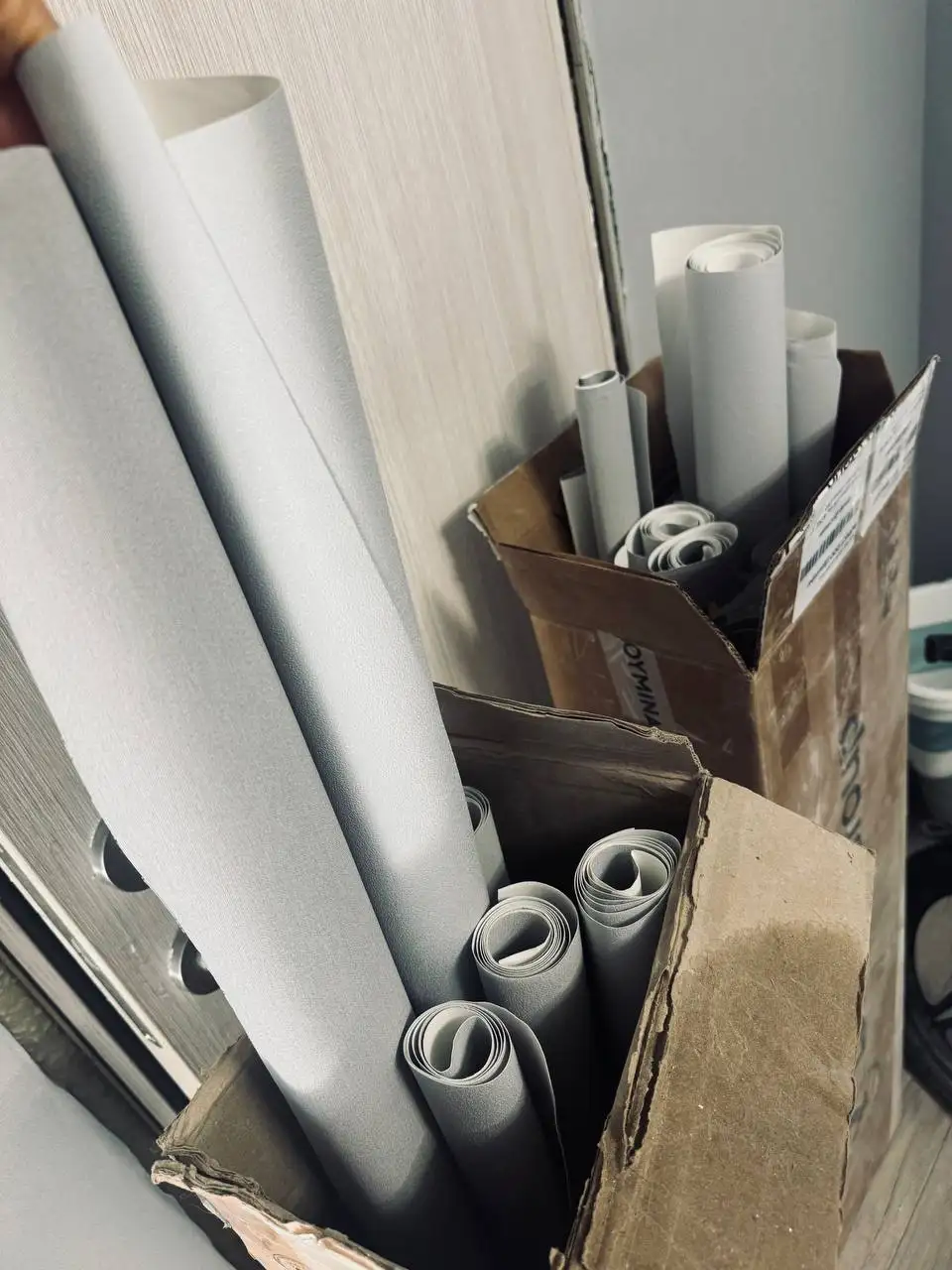 Отдам обои для дачи - Строительные материалы (Для дома и дачи) в Бутово