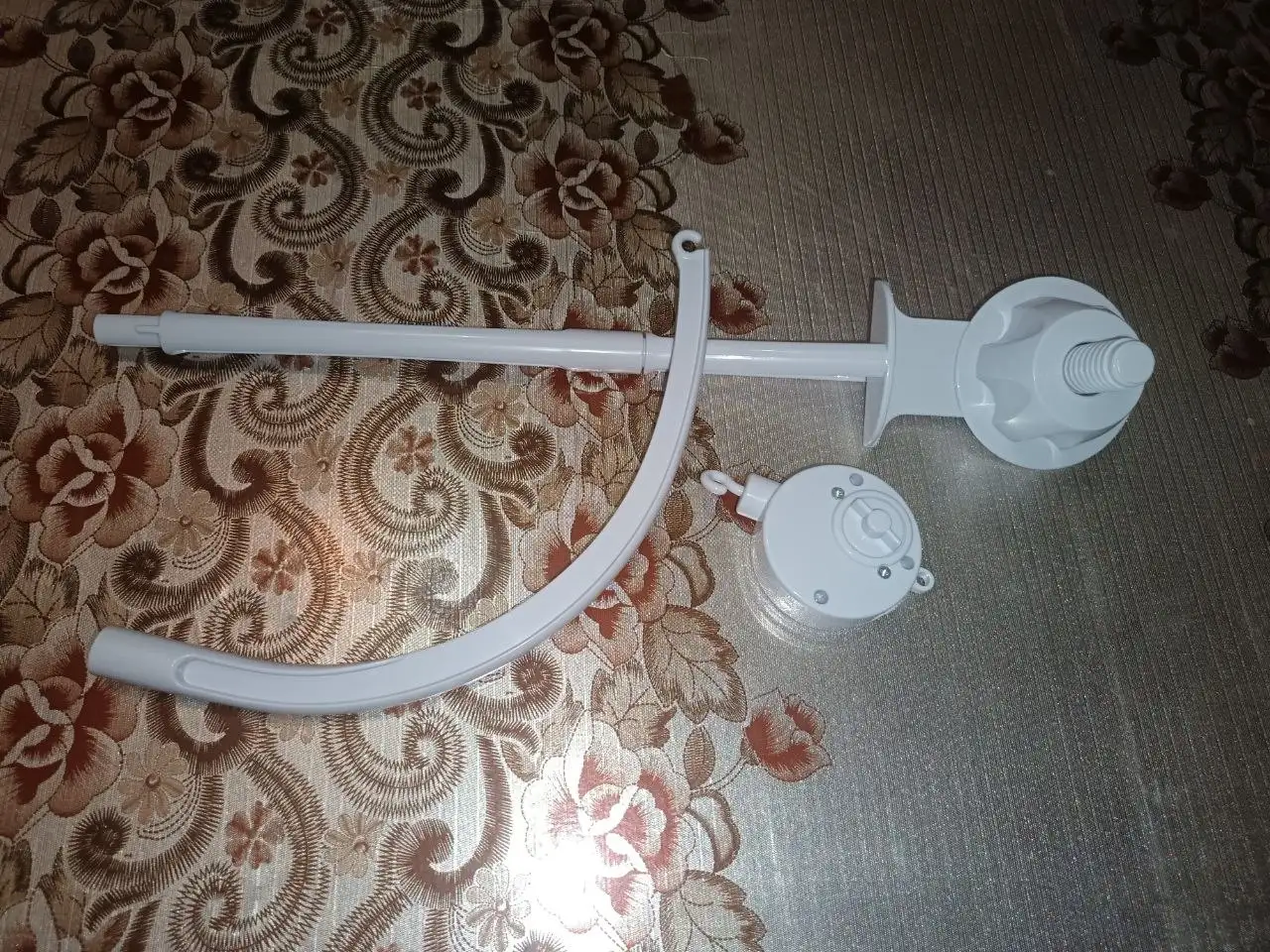 Держатель для мобиля с музыкальным блоком и мобиль из фетра - Мобили и держатели (Товары для детей) в Бутово