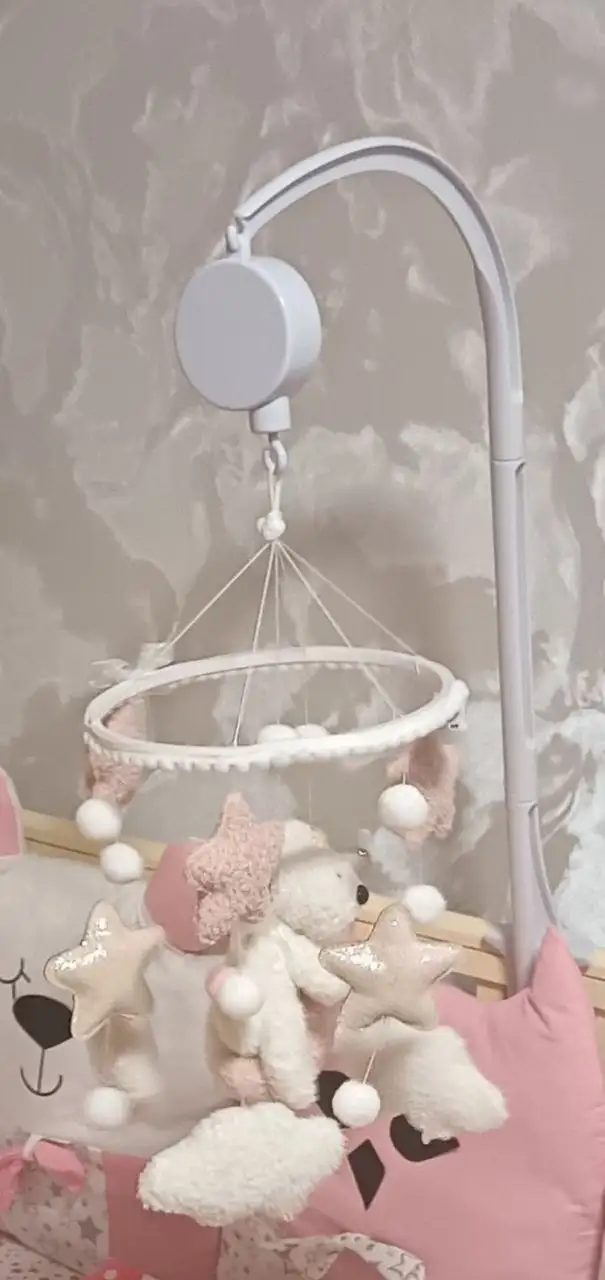 Держатель для мобиля с музыкальным блоком и мобиль из фетра - Мобили и держатели (Товары для детей) в Бутово