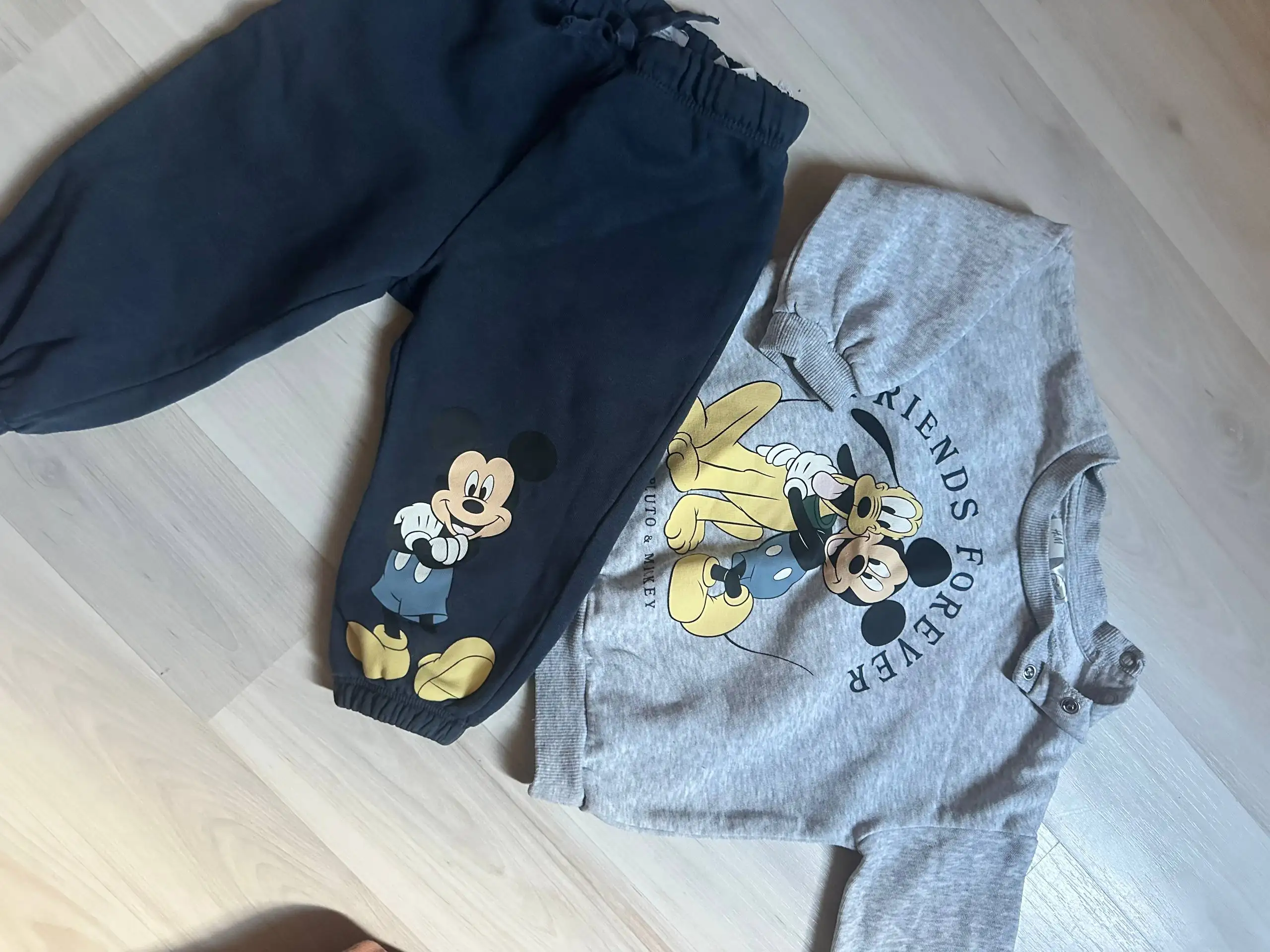 Новые костюмы HM размер 80 - Детская одежда (Одежда) в Бутово