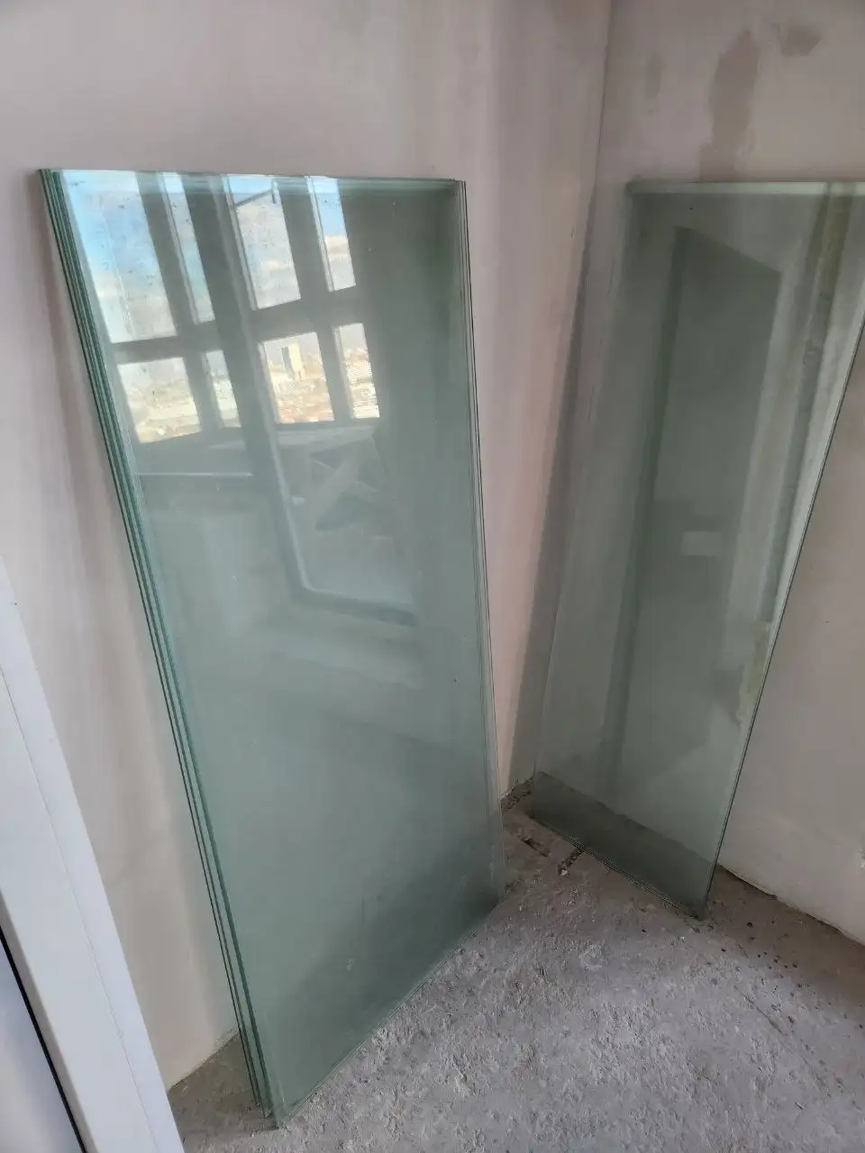 Балконное остекление от застройщика с тонированными и прозрачными стеклами - Строительные материалы (Барахолка) в Южная Битца