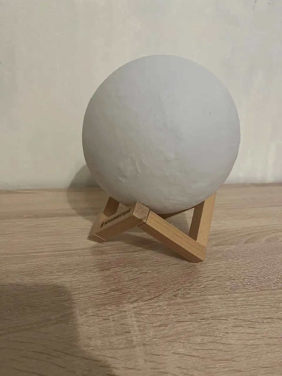 Колонка-светильник в виде луны с Bluetooth - Аудиотехника (Электроника) в Бутово