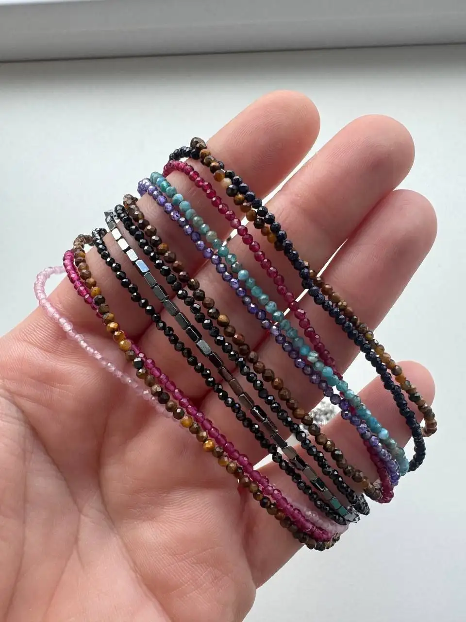 Чокеры из камушков со стальным замочком - Бижутерия (Барахолка) в Дрожжино