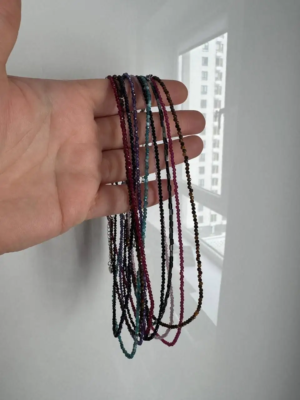 Чокеры из камушков со стальным замочком - Бижутерия (Барахолка) в Дрожжино