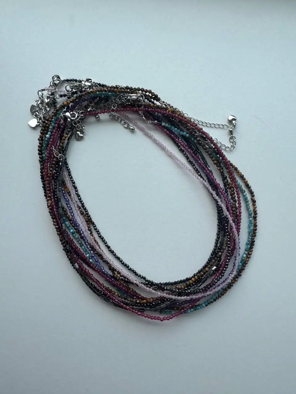 Чокеры из камушков со стальным замочком - Бижутерия (Барахолка) в Дрожжино